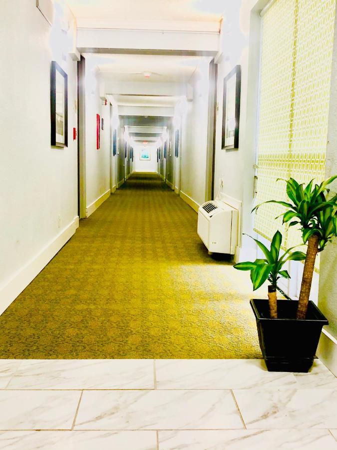 Montgomery Inn & Suites Eksteriør billede