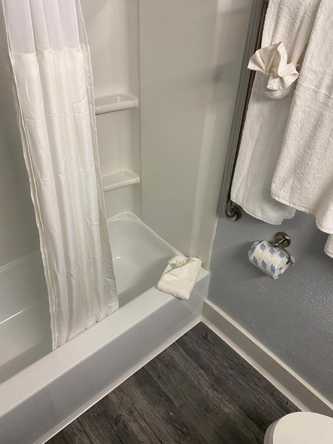 Montgomery Inn & Suites Eksteriør billede