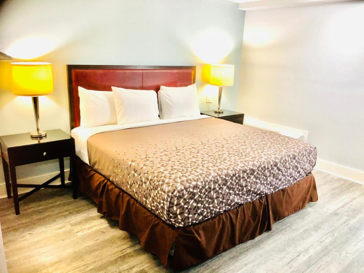 Montgomery Inn & Suites Eksteriør billede