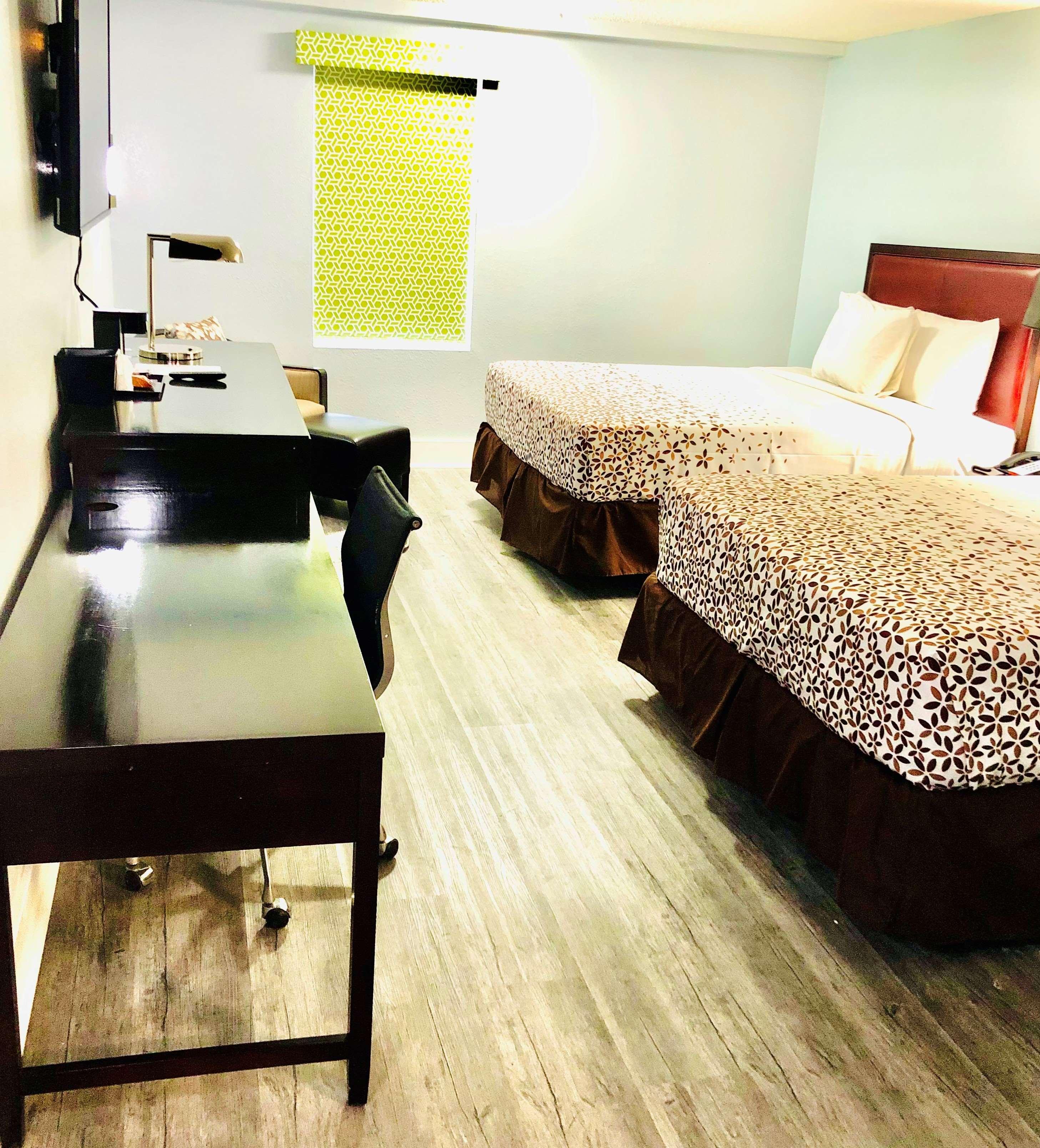 Montgomery Inn & Suites Eksteriør billede